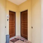 Daire Limone - Featuring A Private Garden And Access To A Pool