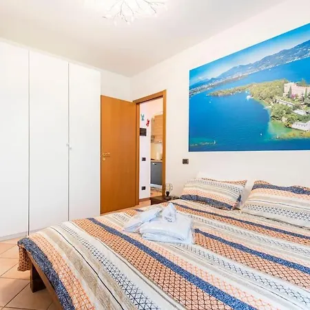 Limone - Featuring A Private Garden And Access To A Pool Daire
